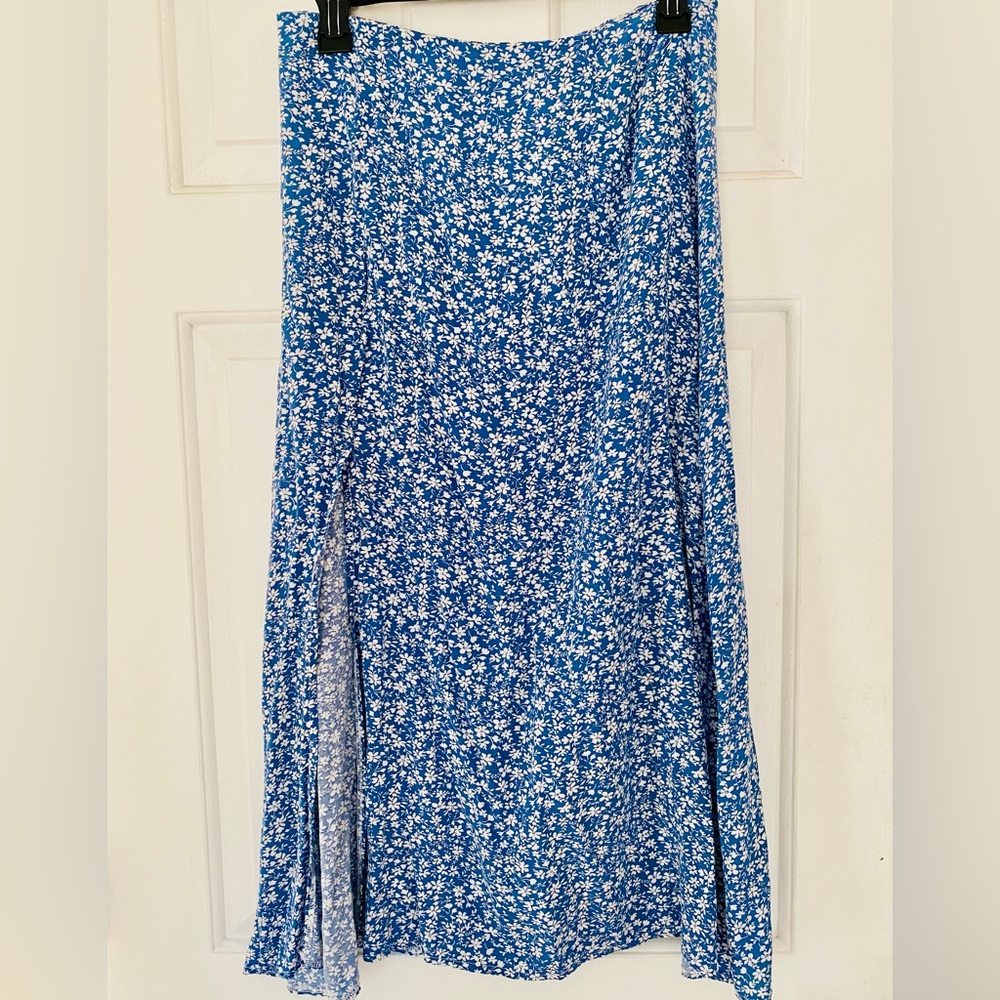 SHEIN Blue Floral Maxi Skirt
